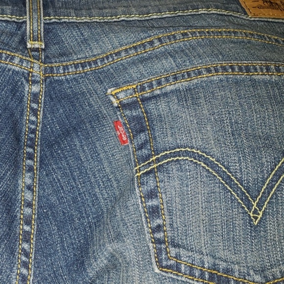 Levi's 545 Low Boot Cut Jeans - Picture 4 of 6